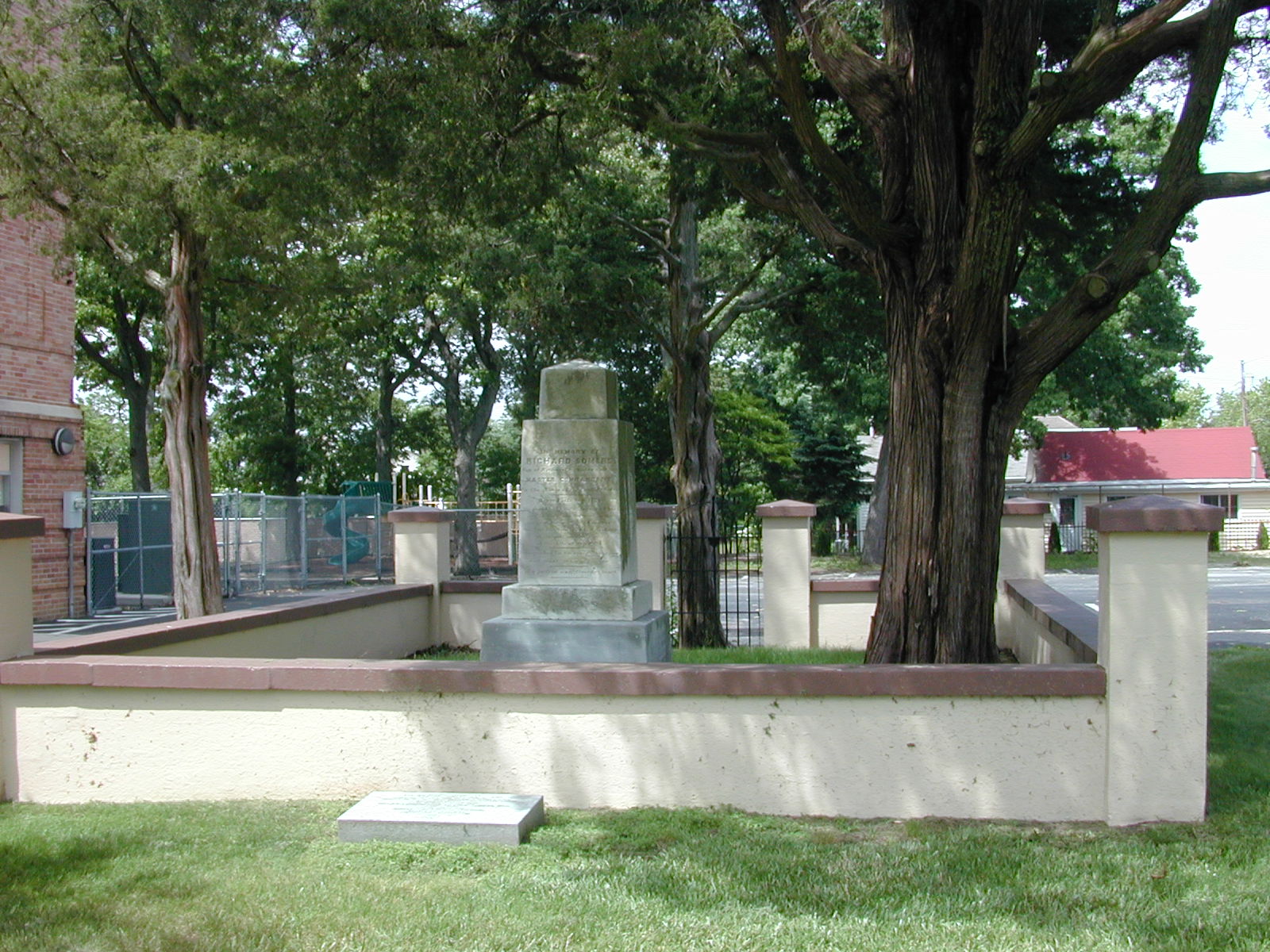 [Somers Burial Ground (NY Ave School) Image]